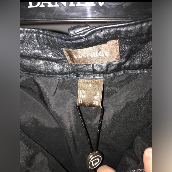 Brand NEW Genuine Danier Leather Pants - Picture 5 of 8